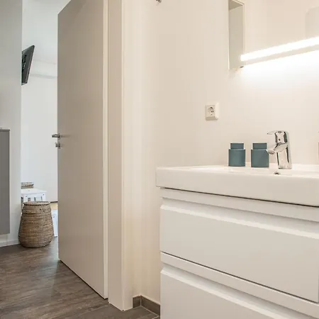 Cozy In Lembruch-duemmer With Wifi Apartment *